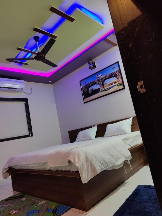 Hotel Sardar Rooms Garudeshwar Kültér fotó