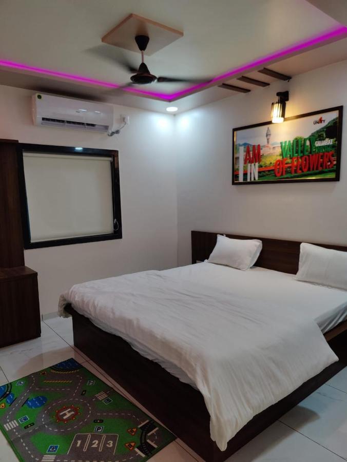 Hotel Sardar Rooms Garudeshwar Kültér fotó