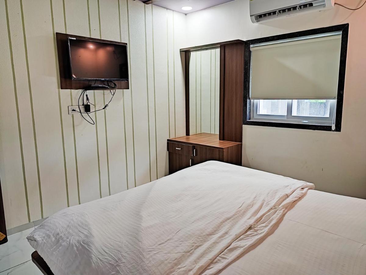 Hotel Sardar Rooms Garudeshwar Kültér fotó
