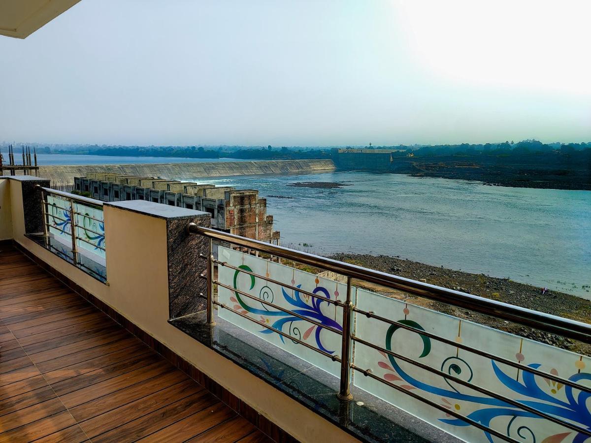 Hotel Sardar Rooms Garudeshwar Kültér fotó