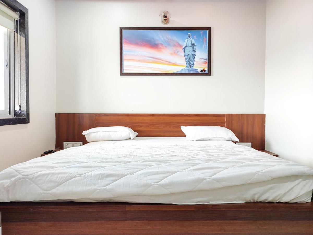 Hotel Sardar Rooms Garudeshwar Kültér fotó
